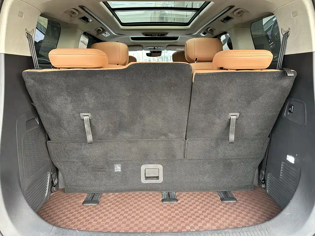 SAIC MAXUS EVERYONE 9