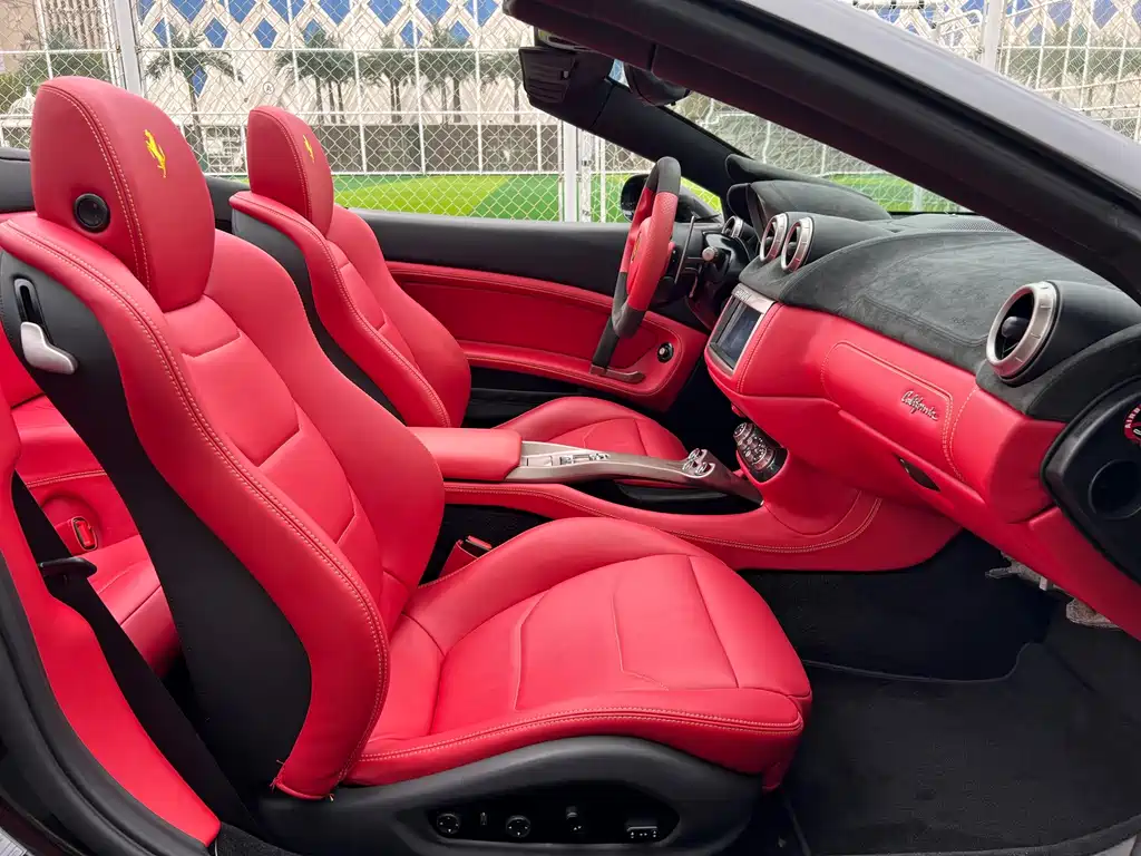 Ferrari California T — миниатюра 12
