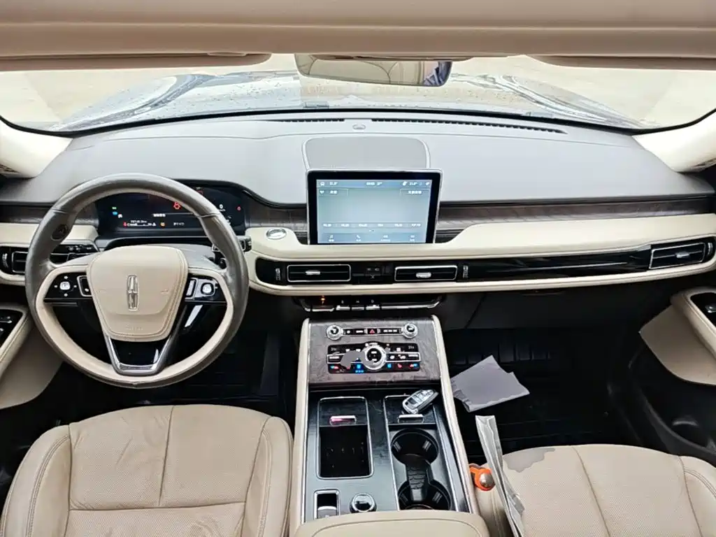 Lincoln Aviator (Import) — миниатюра 10