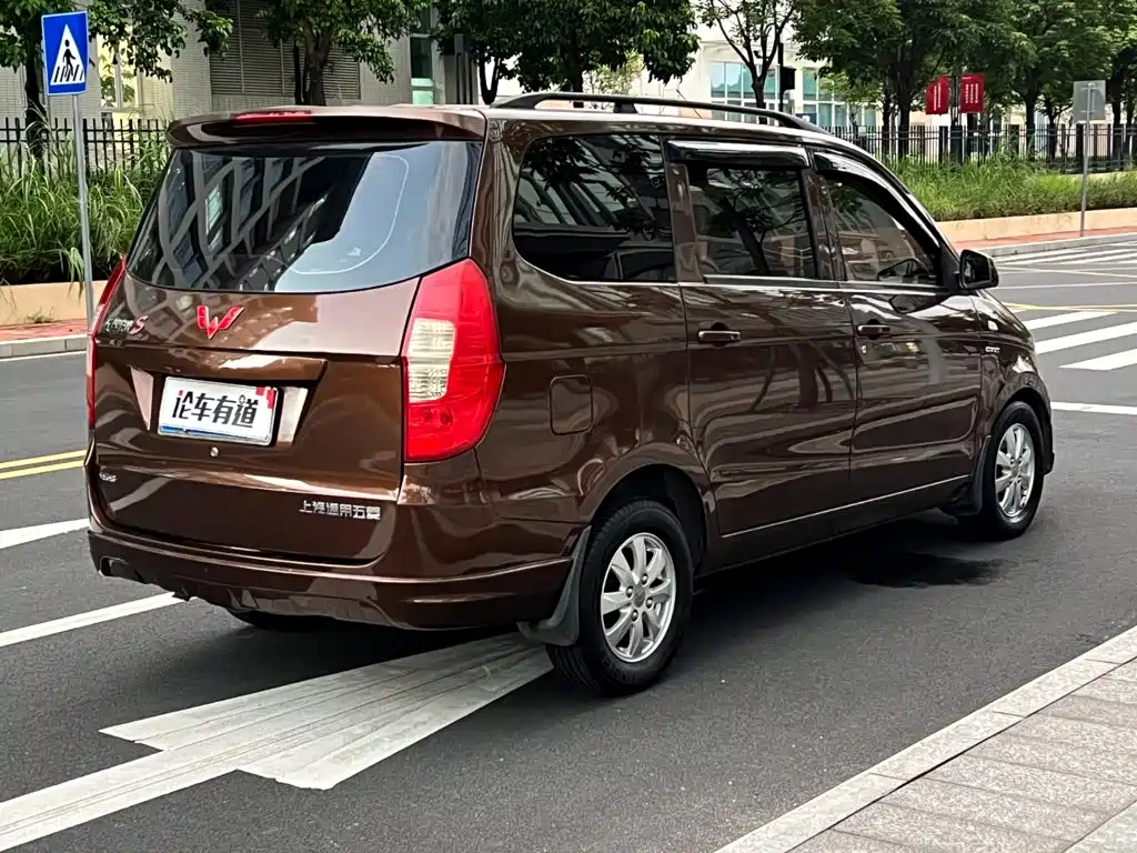 Wuling Hongguang — миниатюра 2