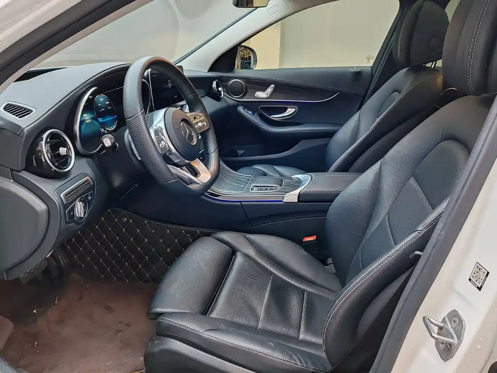 Mercedes-Benz C-Class — миниатюра 8