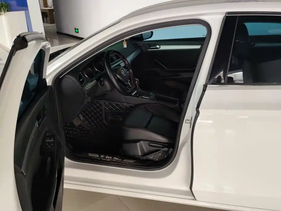 Volkswagen Lamando — миниатюра 9