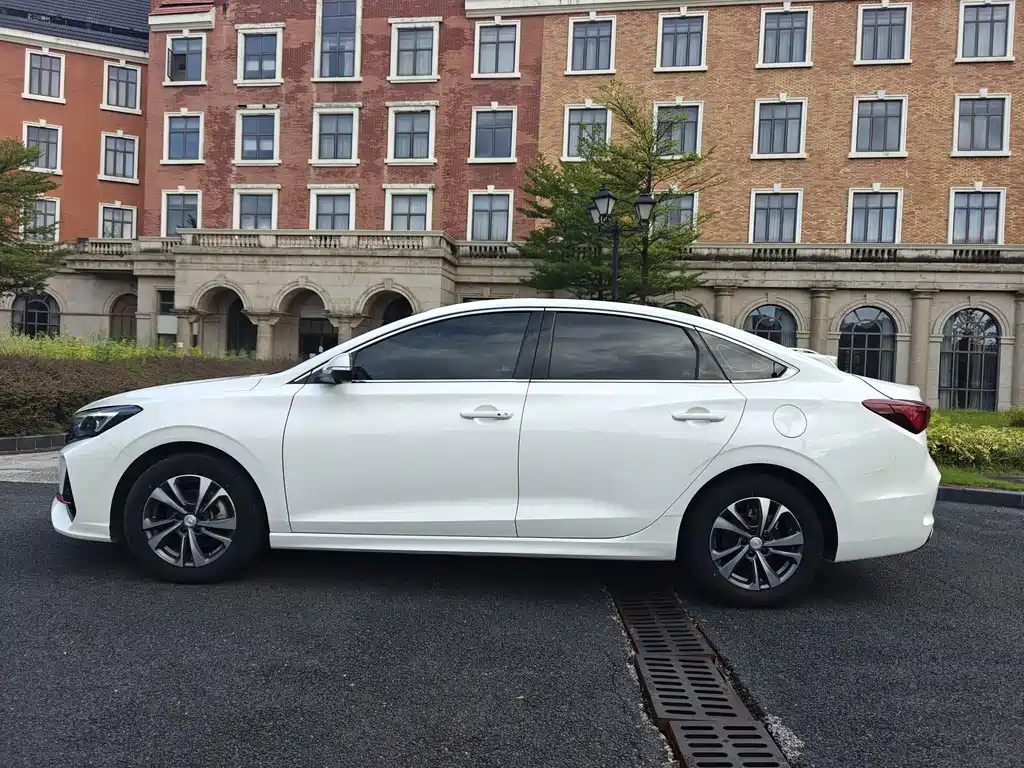 Changan Eado — миниатюра 20