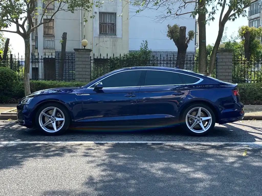 Audi A5 (Import) — миниатюра 3