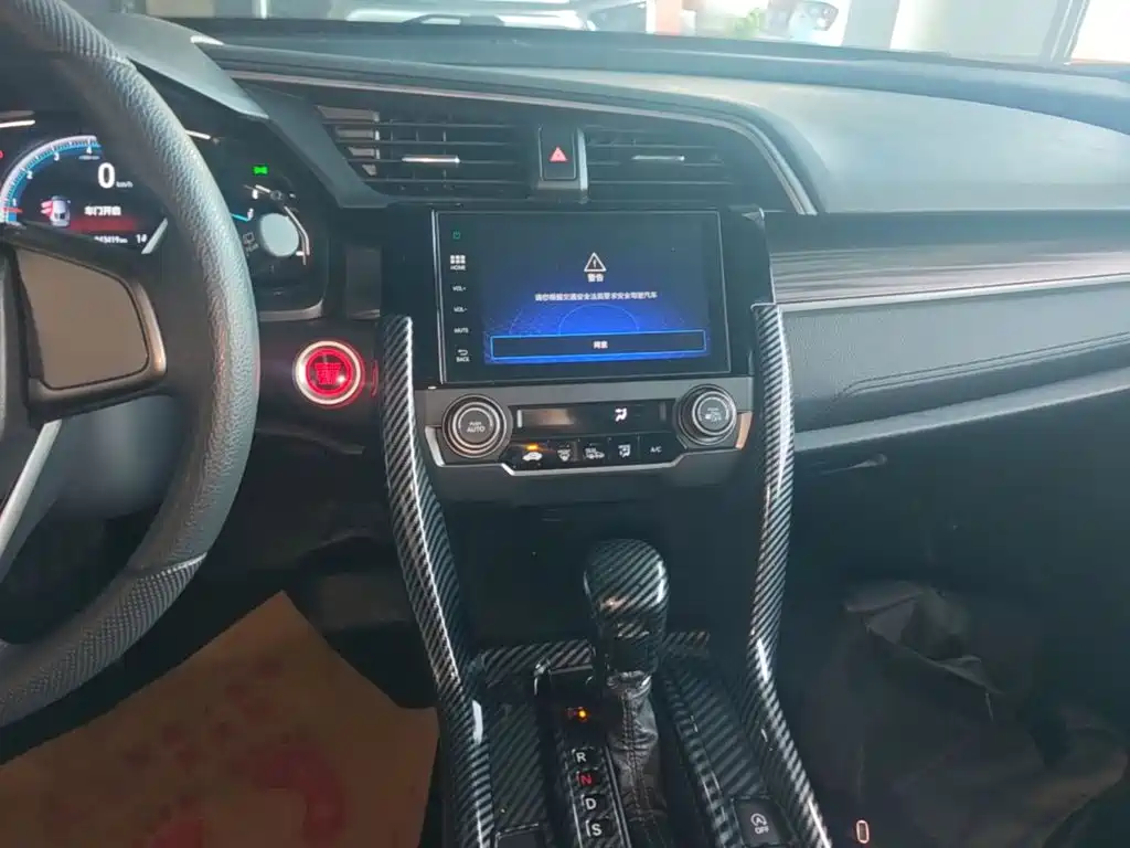 Honda Civic — миниатюра 13
