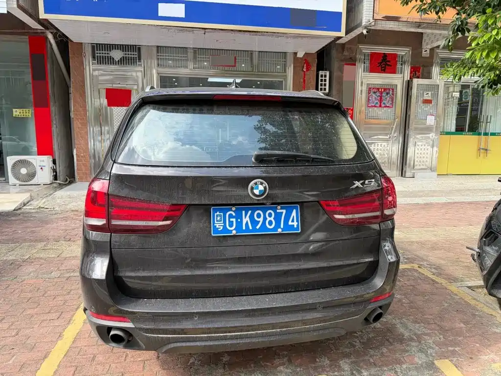 BMW X5 (Import) — миниатюра 2