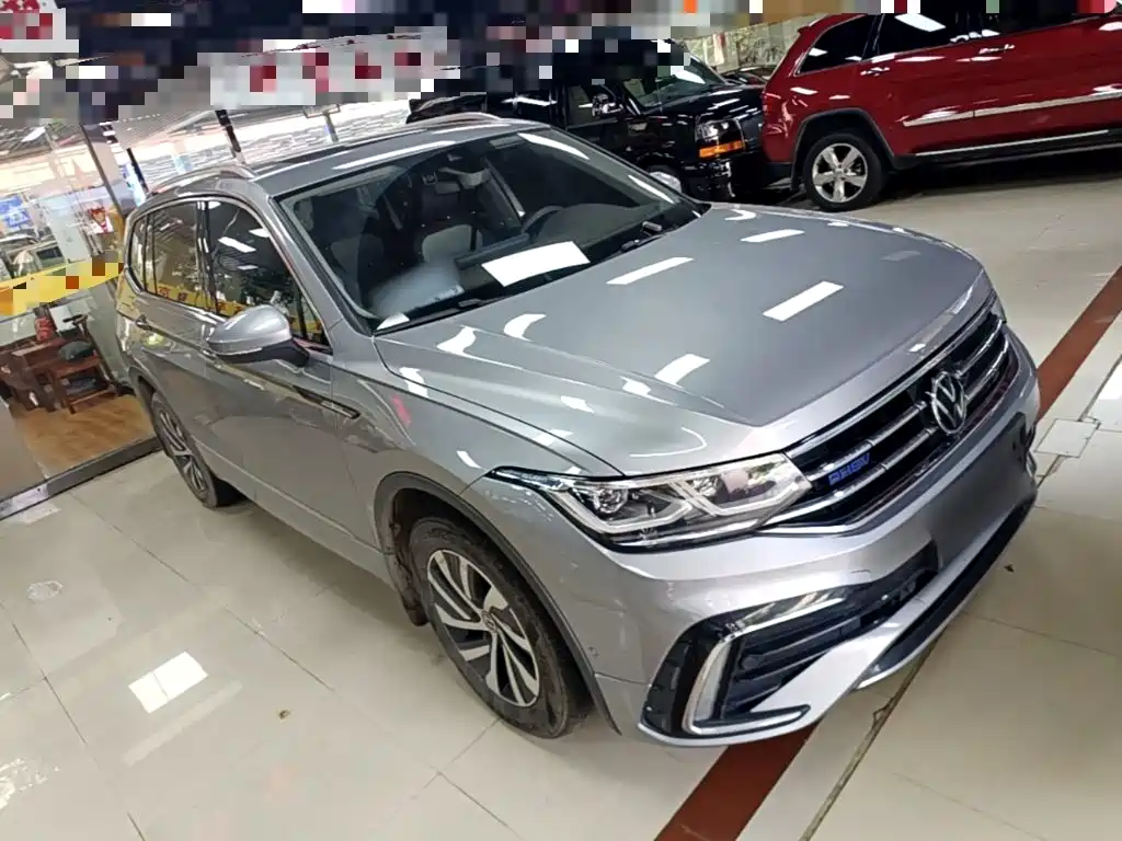 Volkswagen Tiguan L PHEV — миниатюра 4
