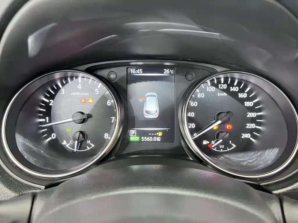 Nissan Qashqai — миниатюра 11