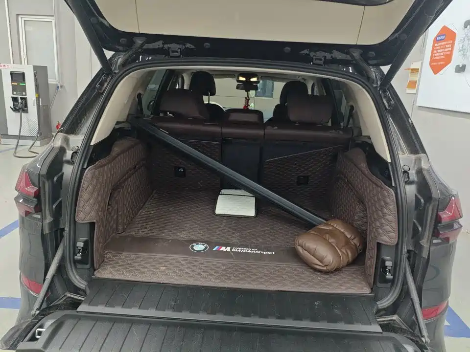 BMW X5 — миниатюра 9