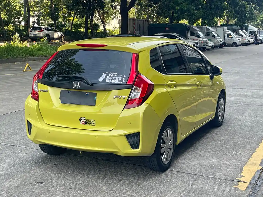 Honda Fit — миниатюра 12