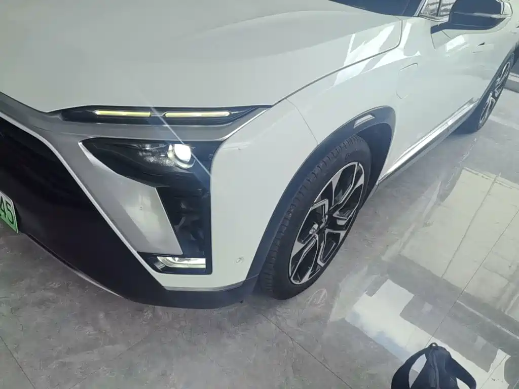 NIO ES8 — миниатюра 24