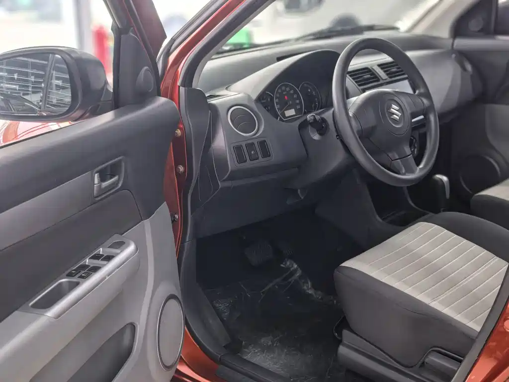 Suzuki Swift — миниатюра 11