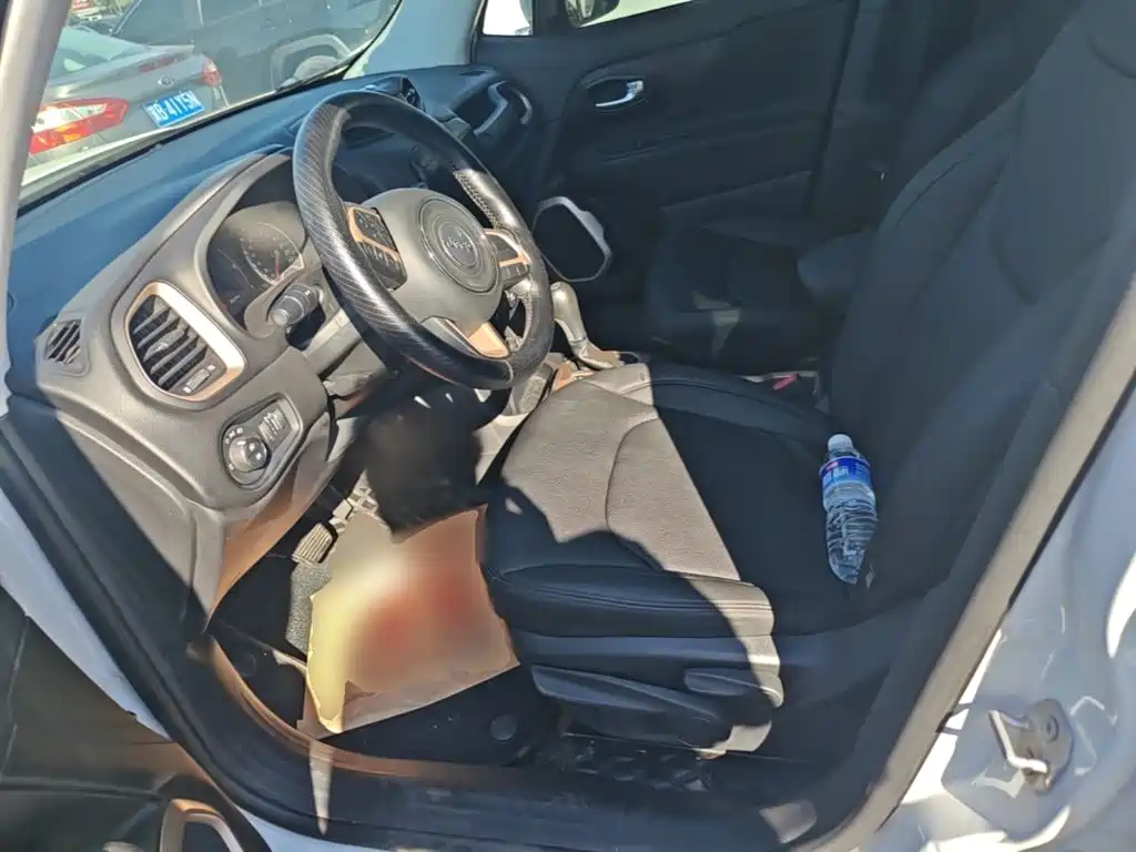 Jeep Renegade — миниатюра 15