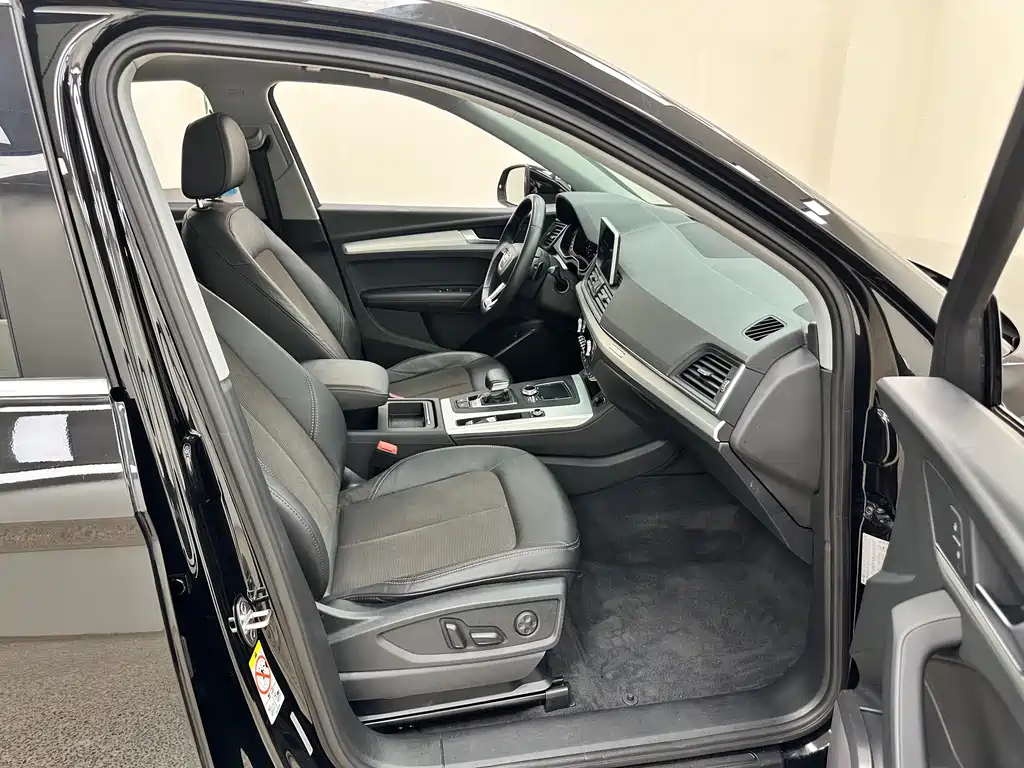 Audi Q5L — миниатюра 27