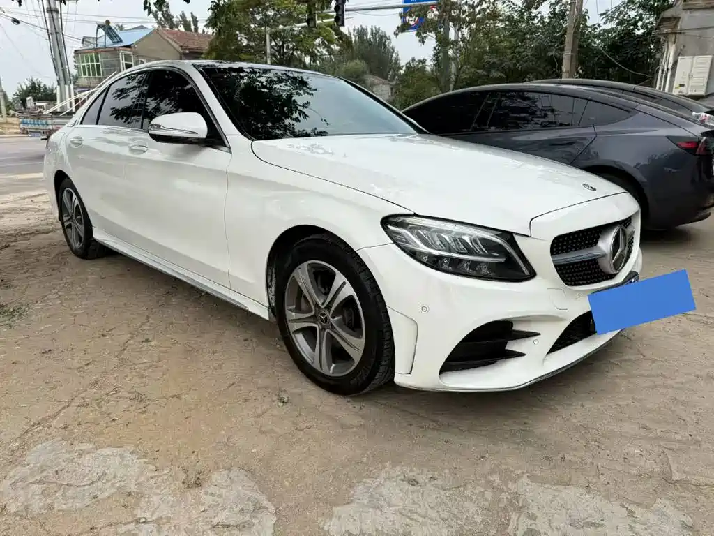 Mercedes-Benz C-Class — миниатюра 3
