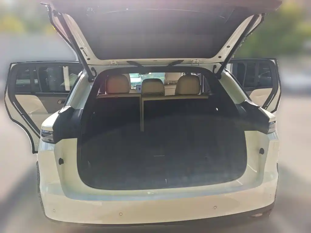 Li Auto Идеальный i6 — миниатюра 15
