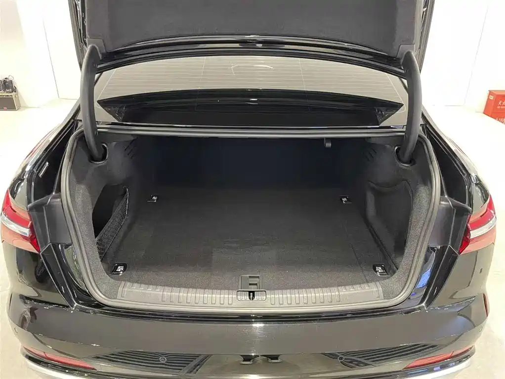 Audi A6L — миниатюра 6