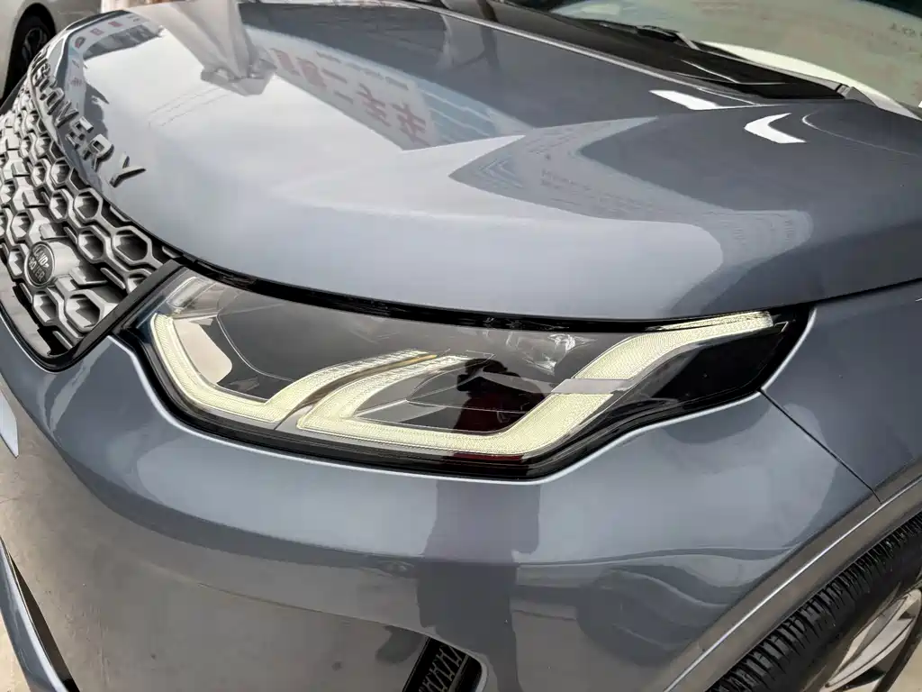 Land Rover Discovery Sport — миниатюра 7