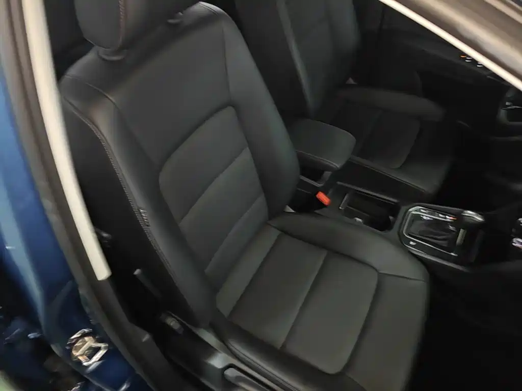 Volkswagen Golf Sportsvan — миниатюра 25