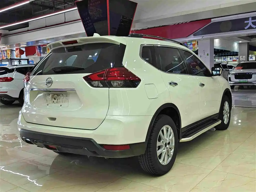 Nissan X-Trail — миниатюра 15
