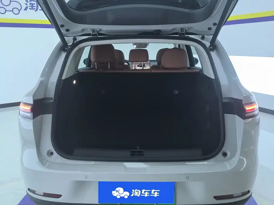 Leapmotor Leapmotor C10 — миниатюра 4