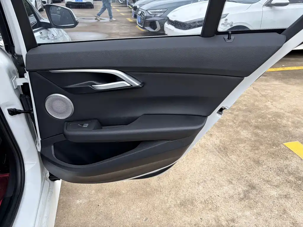 BMW 1 Series — миниатюра 18