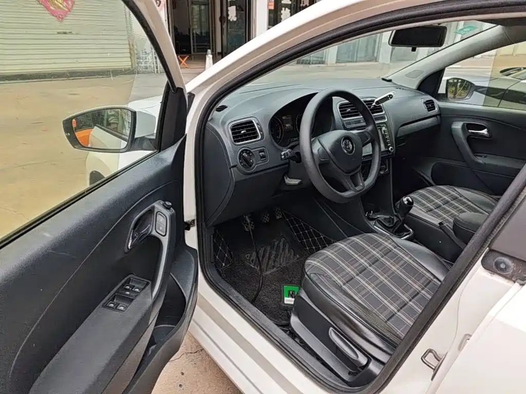 Volkswagen Polo — миниатюра 16