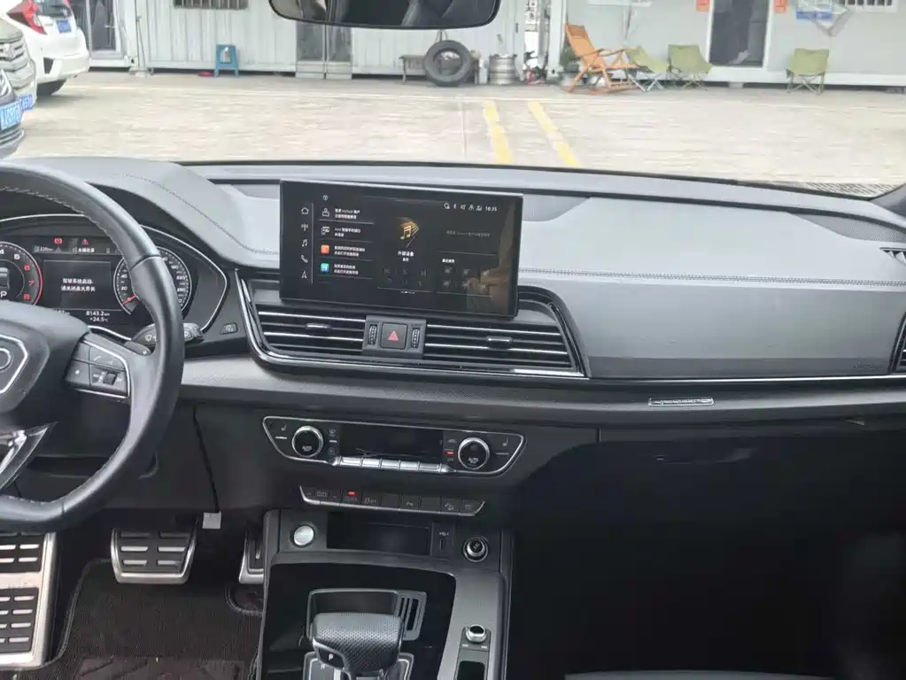 Audi Q5L — миниатюра 9