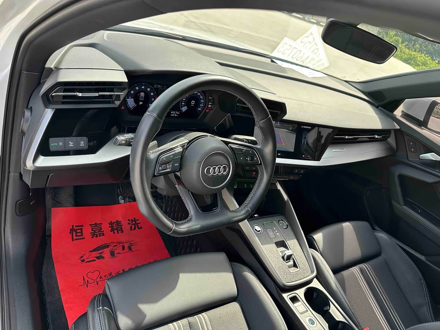 Audi A3 1.4 л 2023 г. Белый, пробег 19000 км