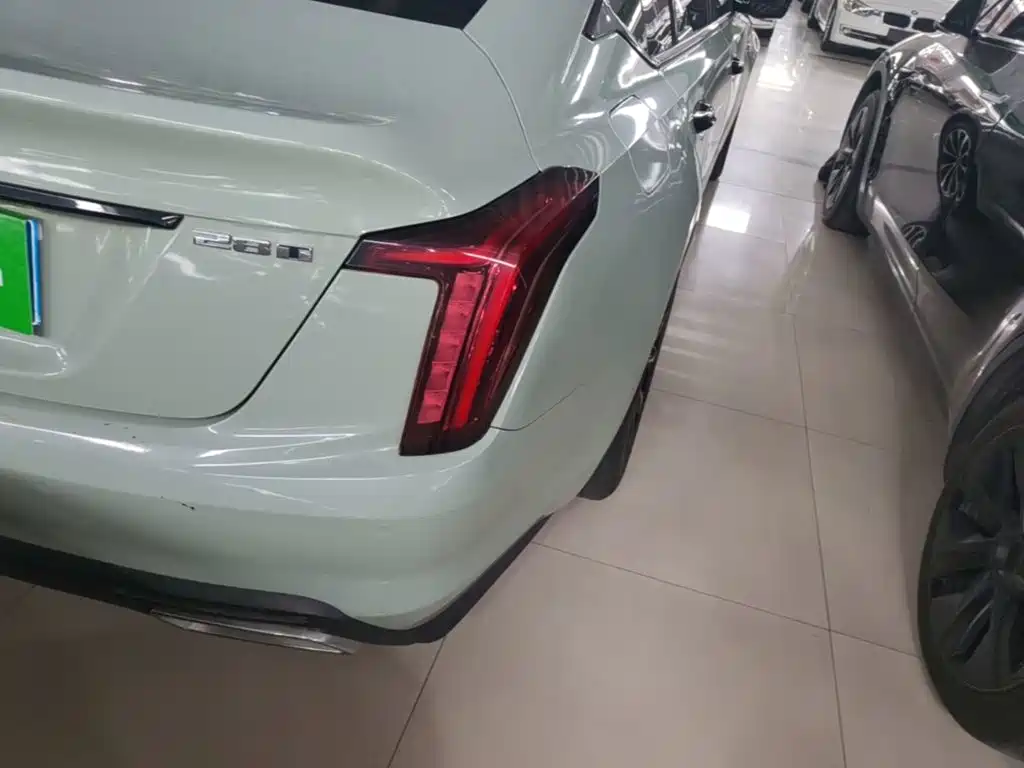 Cadillac CT5 — миниатюра 8