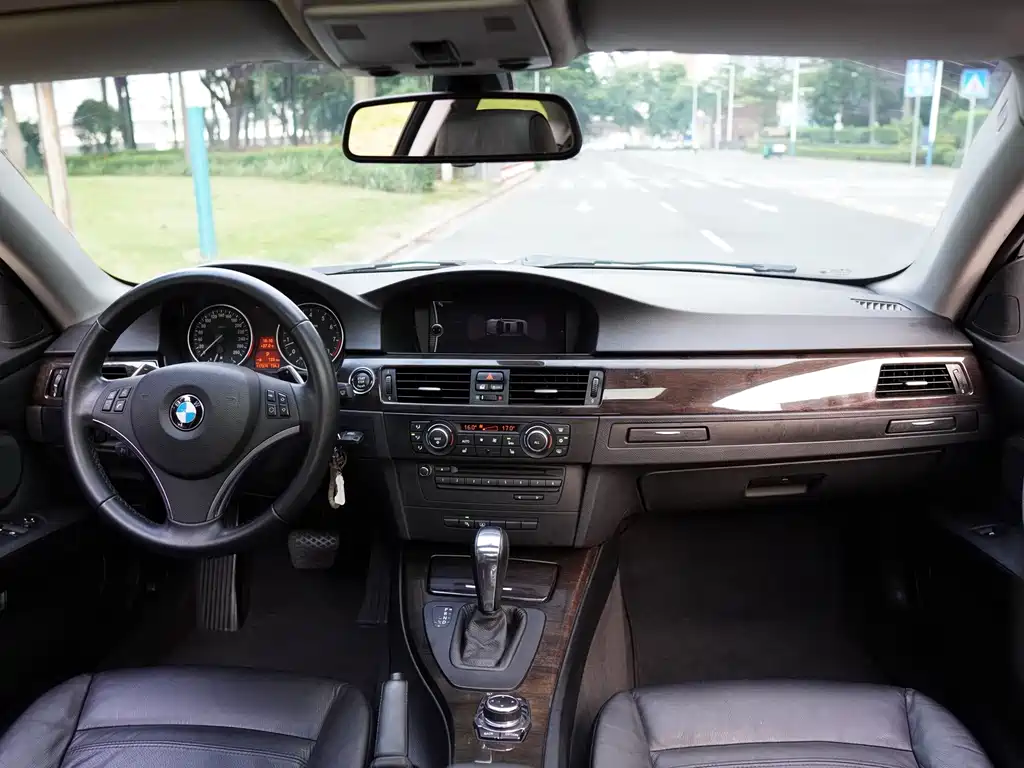 BMW 3 Series (Import) — миниатюра 7