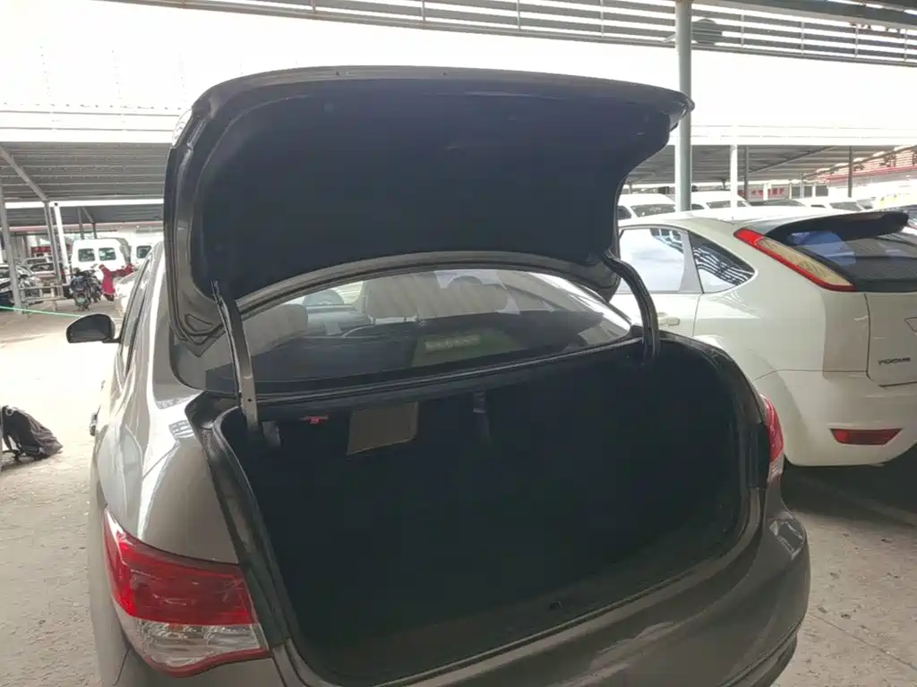 Nissan Sylphy — миниатюра 19
