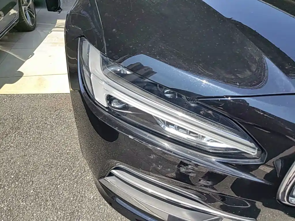 Volvo S90 — миниатюра 11
