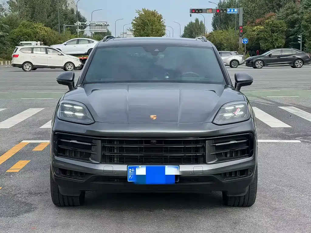 Porsche Cayenne — миниатюра 2
