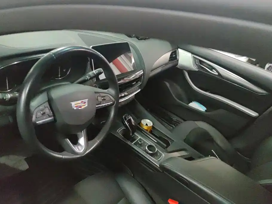 Cadillac CT5 — миниатюра 13