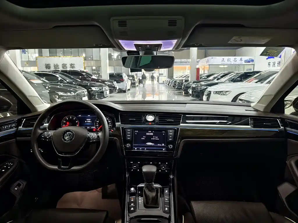 Volkswagen Phideon 2016 480 V6