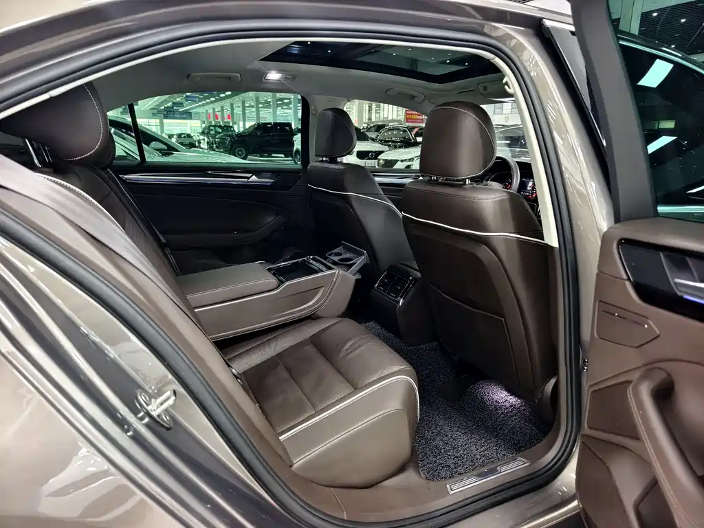 Volkswagen Phideon 2016 480 V6