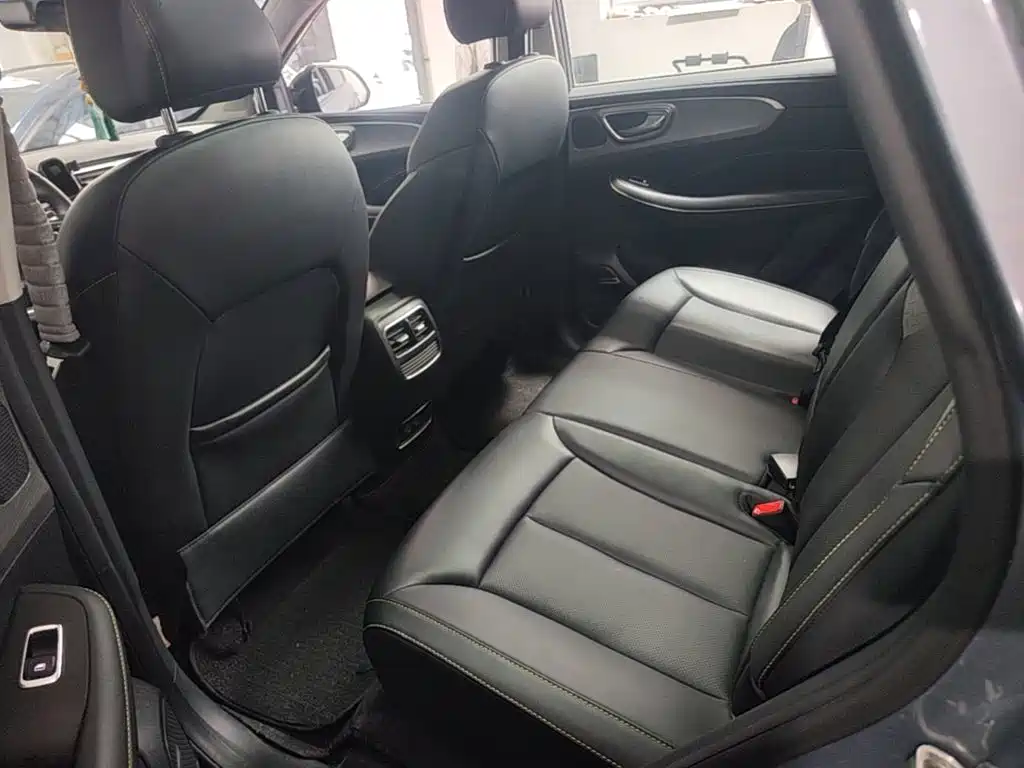 Roewe RX5 New Energy — миниатюра 17