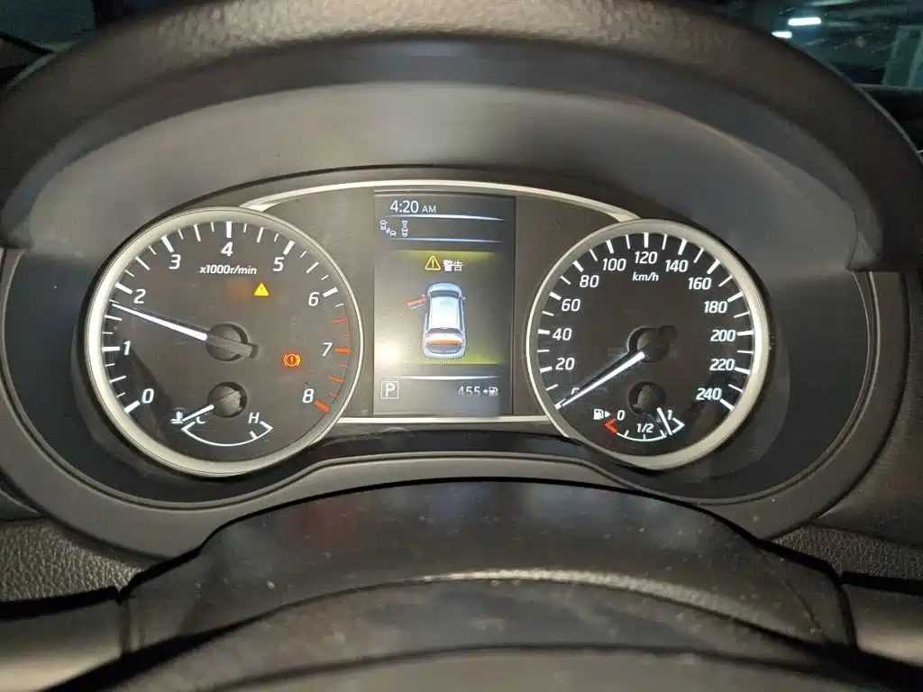 Nissan Tiida — миниатюра 4