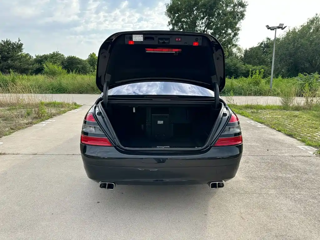 Mercedes-Benz S-Class — миниатюра 8
