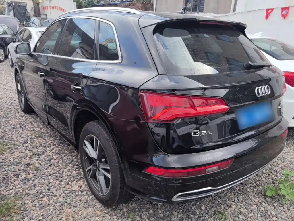Audi Q5L — миниатюра 5