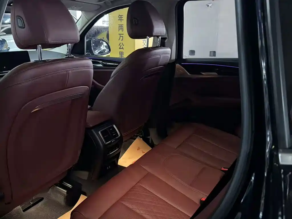BMW X3 — миниатюра 8