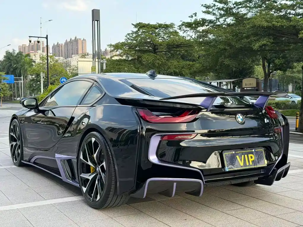 BMW i8 — миниатюра 7