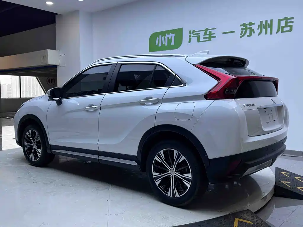 Mitsubishi Eclipse Cross — миниатюра 4
