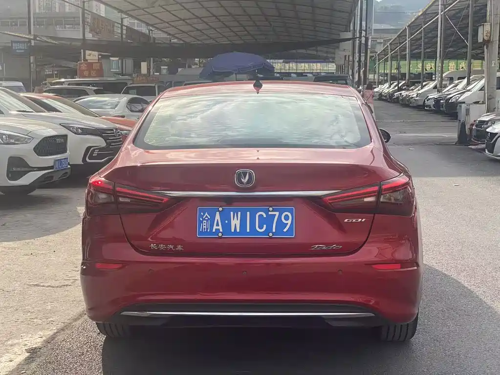 Changan Eado — миниатюра 5