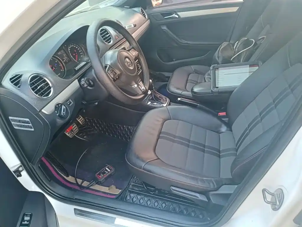 Volkswagen Jetta — миниатюра 15