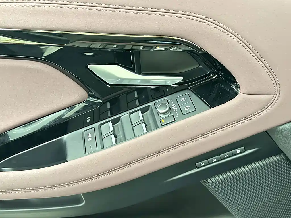 Land Rover Evoque — миниатюра 22