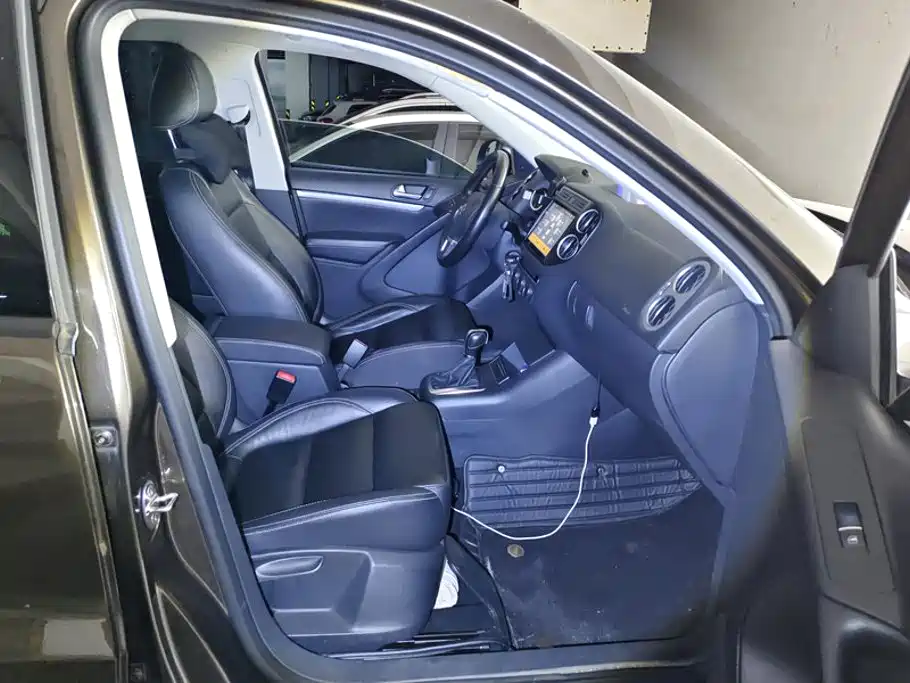 Volkswagen Tiguan — миниатюра 8