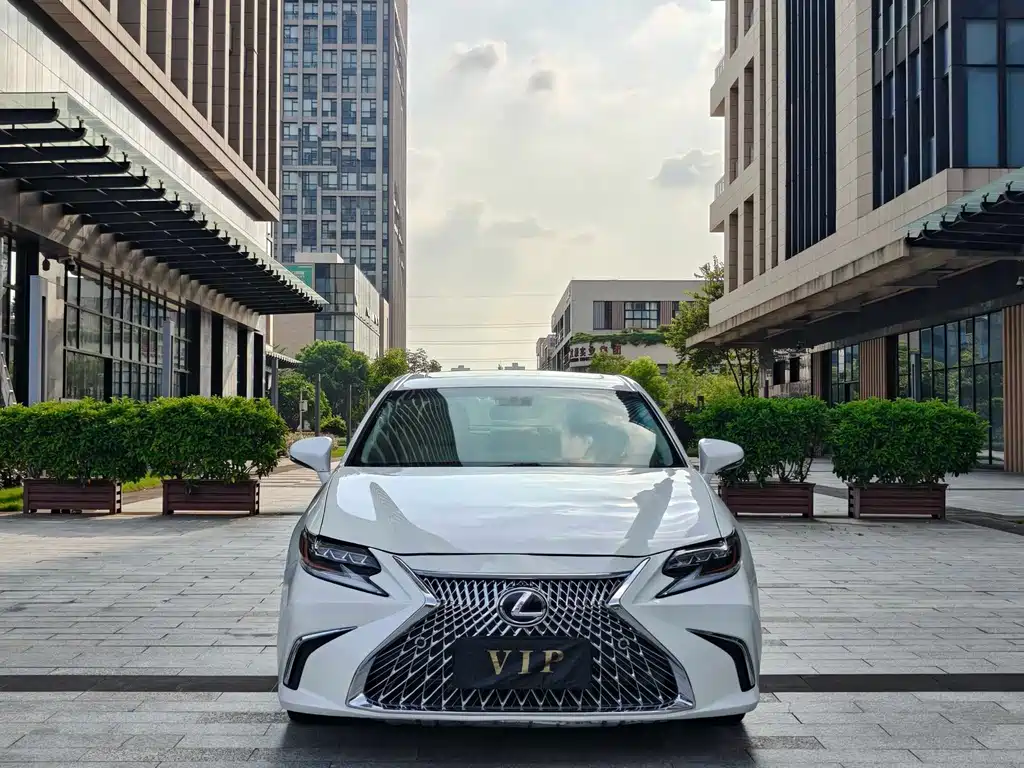 Lexus ES — миниатюра 3