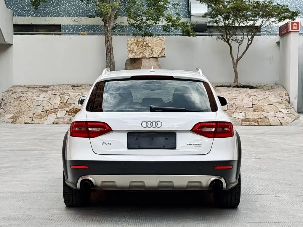 Audi A4 (Import) — миниатюра 5